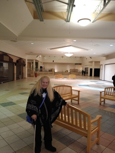 Shopping Mall «Forest Mall», reviews and photos, 835 W Johnson St, Fond du Lac, WI 54935, USA