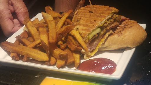 Golf Club «All Seasons Golf Learning Center», reviews and photos, 1304 Cross Creek Dr, Normal, IL 61761, USA