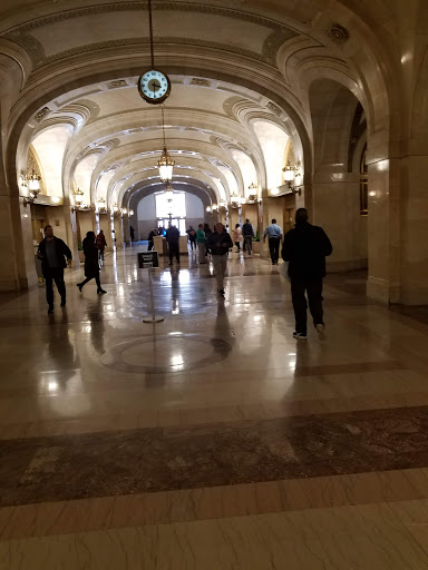 Shopping Mall «Atrium», reviews and photos, 100 W Randolph St, Chicago, IL 60601, USA