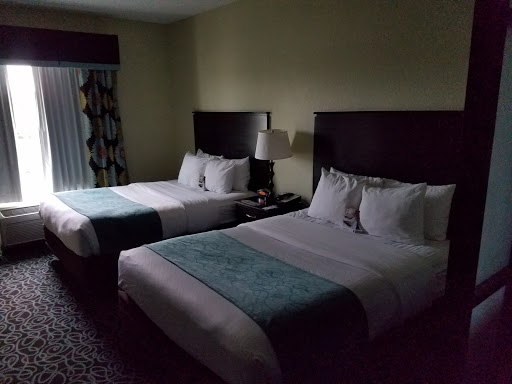 Hotel «Comfort Suites At Fairgrounds-Casino», reviews and photos, 4506 Oak Fair Blvd, Tampa, FL 33610, USA