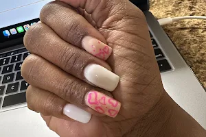 Happiness Nails Bar image