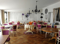 Atmosphère du Restaurant de spécialités provençales Restaurant à Gassin - Le Micocoulier - n°6