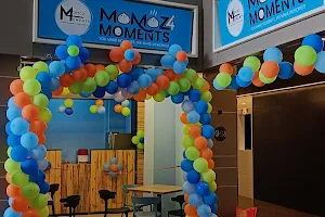 Momoz 4 moments image