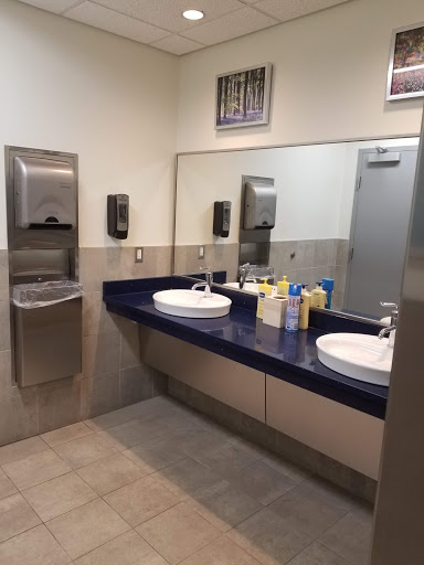 Ford Dealer «Mike Castrucci Ford Sales», reviews and photos, 1020 OH-28, Milford, OH 45150, USA