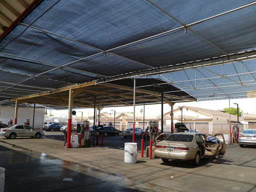 Grand Prix Car Wash and Auto Care and  Inc. en Anaheim