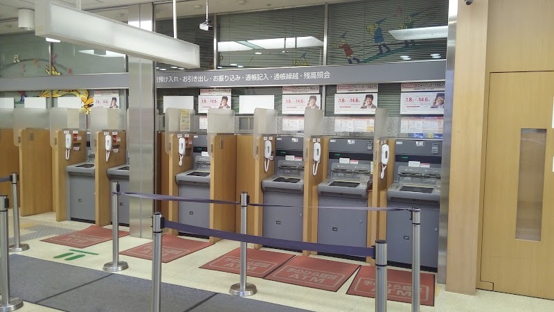 三菱UFJ銀行 ATMコーナー学園前駅北口