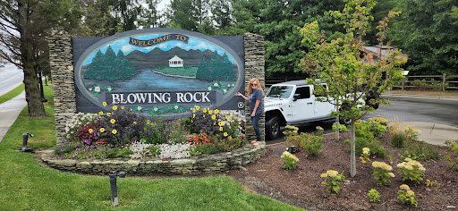 Outlet Store «Tanger Outlet Blowing Rock», reviews and photos, 278 Shoppes on the Parkway Rd, Blowing Rock, NC 28605, USA