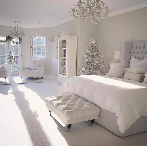 Neveen Farah - LA Real Estate Broker image