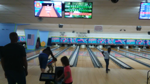 Bowling Alley «Conway Family Bowling Center», reviews and photos, 1010 E Oak St, Conway, AR 72032, USA