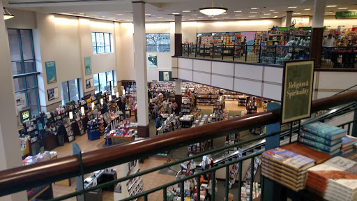 Book Store «Barnes & Noble», reviews and photos, 791 S Main St, Orange, CA 92868, USA