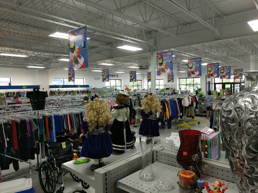 Thrift Store «Goodwill Retail Store of Lake St. Louis», reviews and photos, 913 Robert Raymond Dr, Lake St Louis, MO 63367, USA