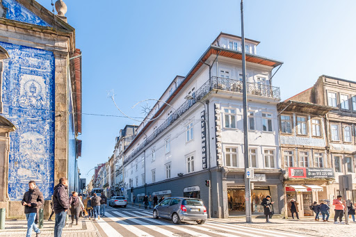 Hotels over 60 years old Oporto