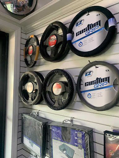 Car Wash «Southampton Car Wash & Detail Center», reviews and photos, 404 County Rd 39A, Southampton, NY 11968, USA