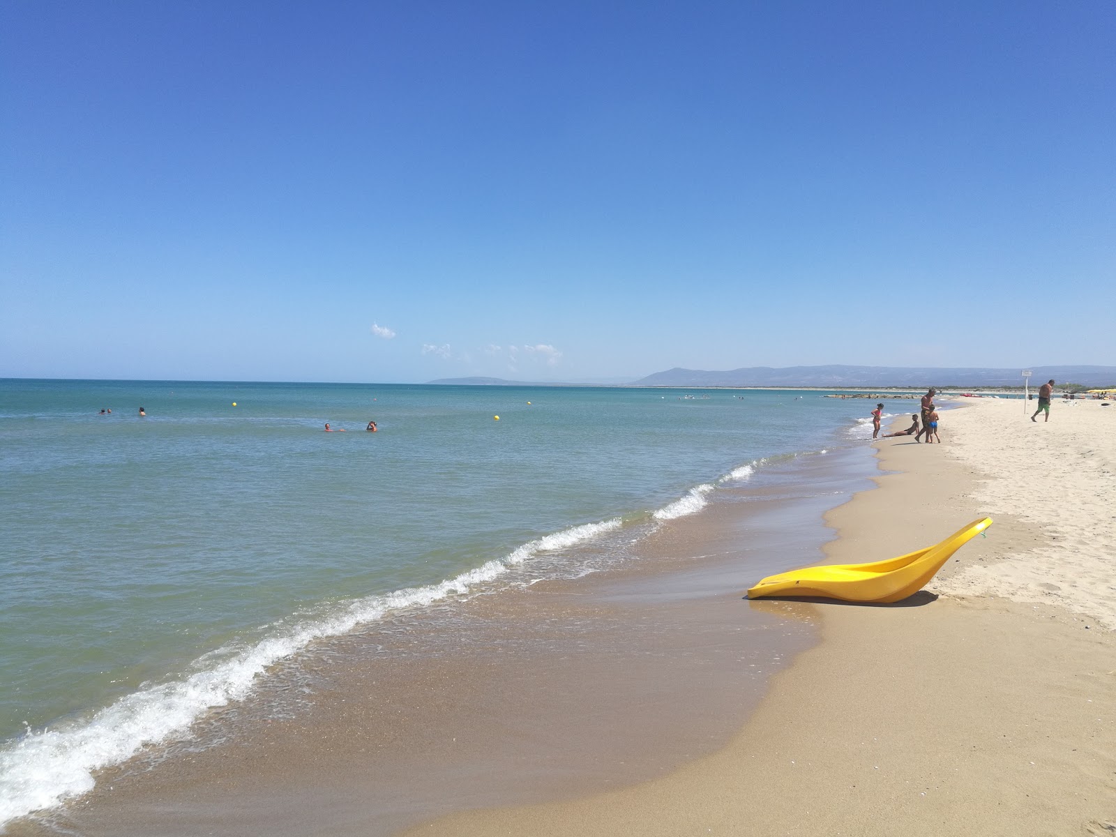 Fotografija Spiaggia dell'Acquarotta z svetel pesek površino