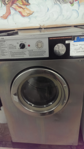 Laundromat «Carousel Cleaners & Laundromat», reviews and photos, 927 Molalla Ave, Oregon City, OR 97045, USA