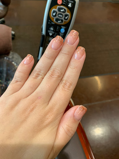 City Nails & Spa