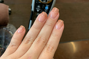 City Nails & Spa