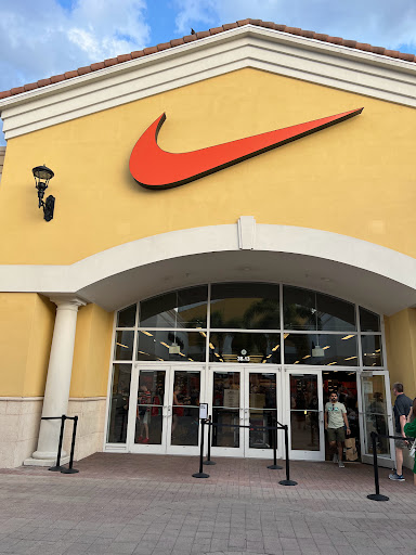 Shopping Mall «Orlando Outlet Marketplace», reviews and photos, 5269 International Dr, Orlando, FL 32819, USA