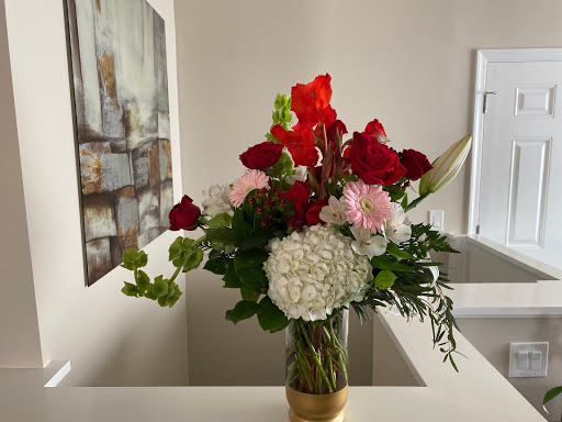 Florist «Malone’s Flower Shop», reviews and photos, 17 W Pike St, Canonsburg, PA 15317, USA