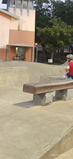 Recreation Center «Jackson Springs Recreation Center», reviews and photos, 8620 Jackson Springs Rd, Tampa, FL 33615, USA