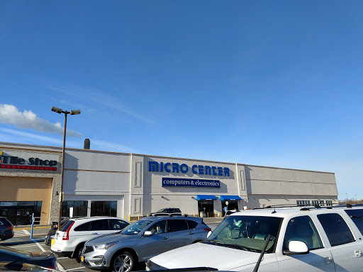 Computer Store «Micro Center», reviews and photos, 655 Merrick Ave, Westbury, NY 11590, USA