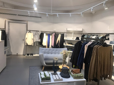 COS à Paris