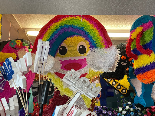 Florist «Davany Flowers & Pinatas», reviews and photos, 522 Cupples Rd, San Antonio, TX 78237, USA