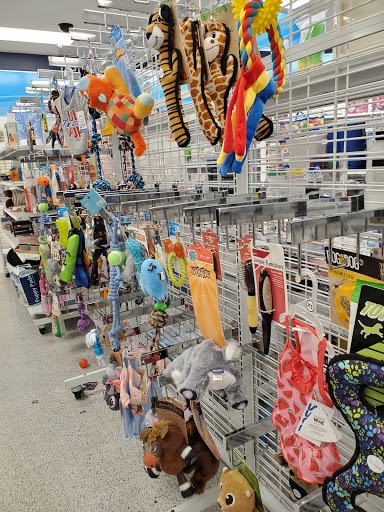 Clothing Store «Ross Dress for Less», reviews and photos, 1401 Missouri Ave N, Largo, FL 33770, USA