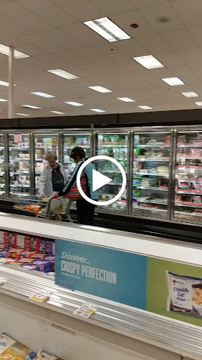 Supermarket «Winn-Dixie», reviews and photos, 2950 9th St SW #100, Vero Beach, FL 32968, USA