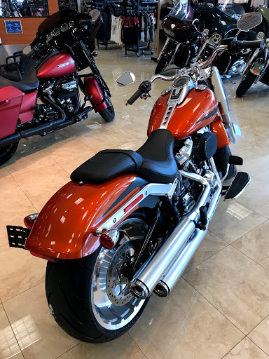 Harley-Davidson Dealer «Miracle Mile Harley-Davidson», reviews and photos, 215 Northern Blvd, Great Neck, NY 11021, USA