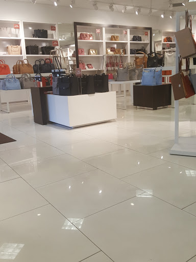 Fashion Accessories Store «Michael Kors», reviews and photos, 5050 Factory Shops Blvd #320, Castle Rock, CO 80108, USA