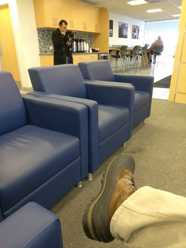 Chevrolet Dealer «Biggers Chevrolet», reviews and photos, 1385 E Chicago St, Elgin, IL 60120, USA