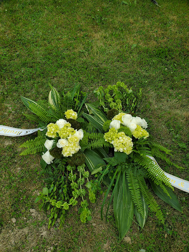 Florist «Chapel Hill Floral», reviews and photos, 453 Hammond St, Bangor, ME 04401, USA