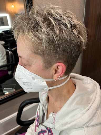 Beauty Salon «Lake Tapps Salon», reviews and photos, 17008 Forest Canyon Rd E, Lake Tapps, WA 98391, USA