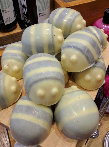 Cosmetics Store «Lush Cosmetics», reviews and photos, 2855 Stevens Creek Blvd, Santa Clara, CA 95050, USA