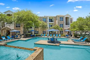 Stoneybrook Apartments & Townhomes image
