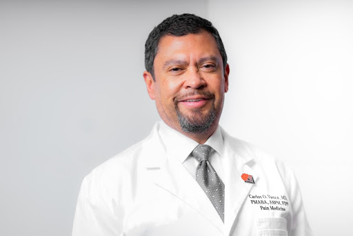Dr. Carlos Viesca