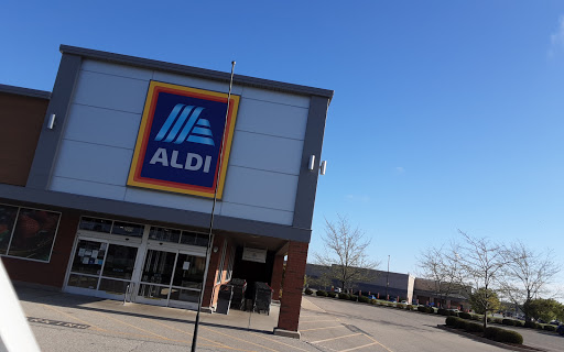 Supermarket «ALDI», reviews and photos, 2695 E Range Rd, Shelbyville, IN 46176, USA