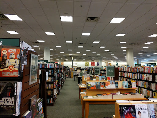 Book Store «Barnes & Noble», reviews and photos, 1923 W Malvern Ave, Fullerton, CA 92833, USA