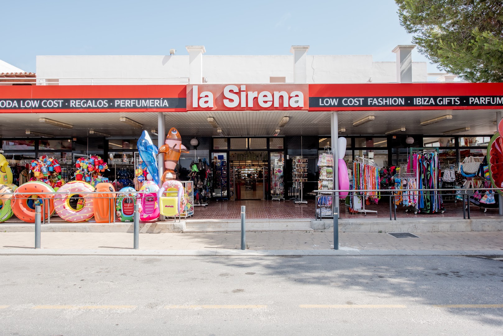 Centro Comercial la Sirena