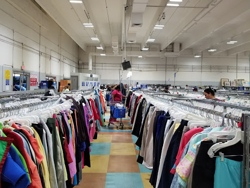 Thrift Store «Indian School Thrift», reviews and photos, 2740 W Indian School Rd, Phoenix, AZ 85017, USA