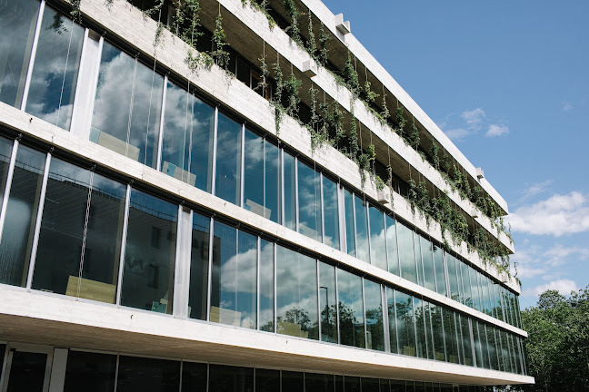 Swiss Tropical and Public Health Institute Swiss TPH