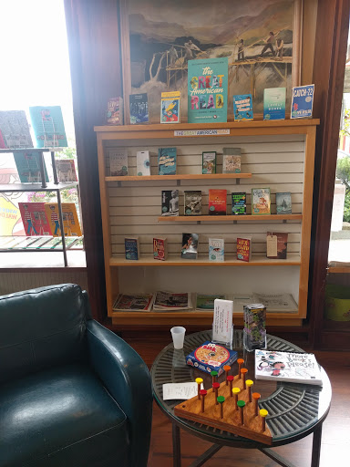 Book Store «Beach Books», reviews and photos, 616 Broadway St, Seaside, OR 97138, USA