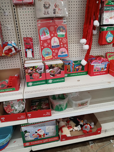 Dollar Store «Dollar Tree», reviews and photos, 9221 N 56th St, Temple Terrace, FL 33617, USA