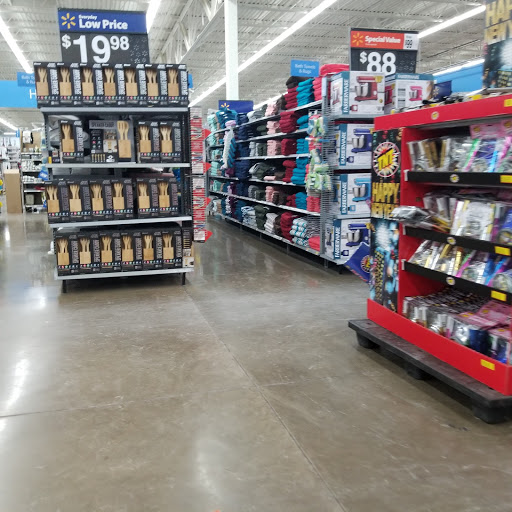 Department Store «Walmart Supercenter», reviews and photos, 2680 N Illinois 83, Round Lake Beach, IL 60073, USA