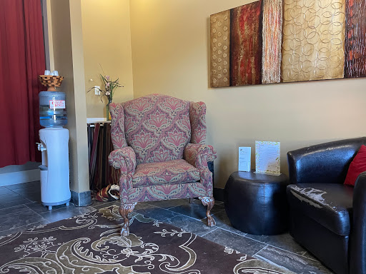 Beauty Salon «Sun Suites Salon & Spa», reviews and photos, 1044 Chestnut St, Bowling Green, KY 42101, USA