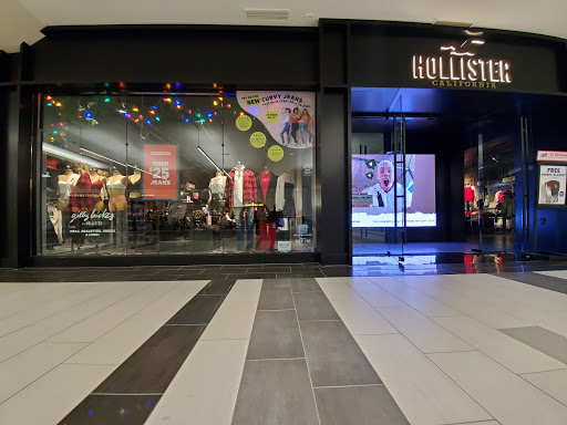 Clothing Store «Hollister Co.», reviews and photos, 301 Mt Hope Ave, Rockaway, NJ 07866, USA