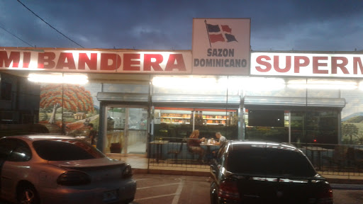 Lodging «Mi Bandera Supermarket», reviews and photos, 2935 W Oak Ridge Rd, Orlando, FL 32809, USA