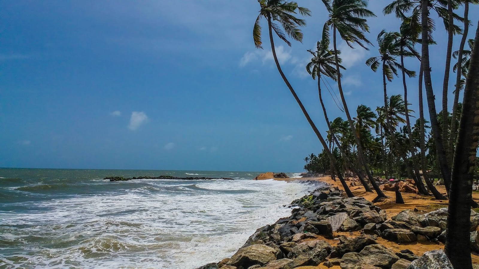 Photo of Marawila beach and the settlement