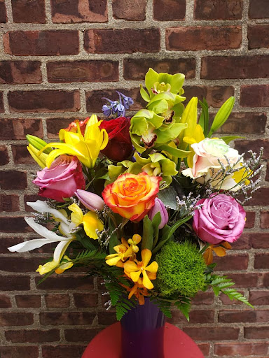 Florist «Flowers By Renia & Gifts», reviews and photos, 6404 Fresh Pond Rd, Flushing, NY 11385, USA